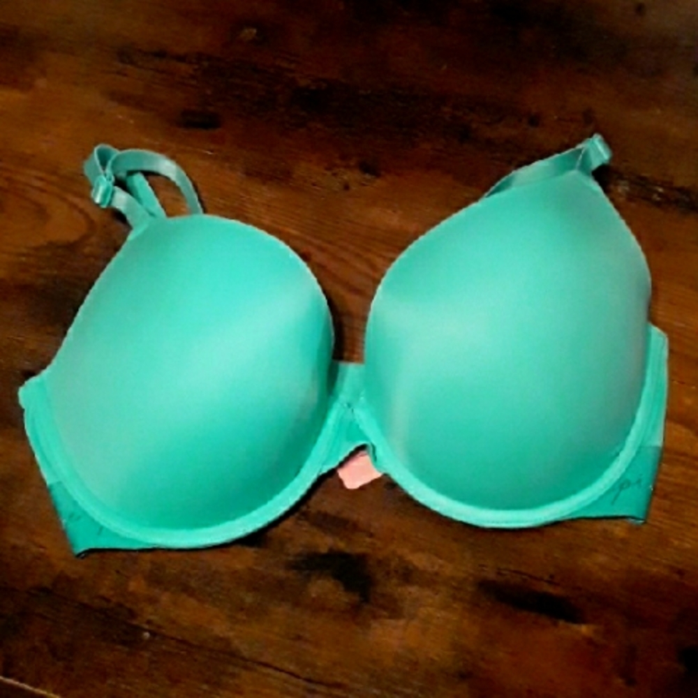 NWOT 32DD Pink Victoria's Secret Green Beautiful Padded underwire Bra